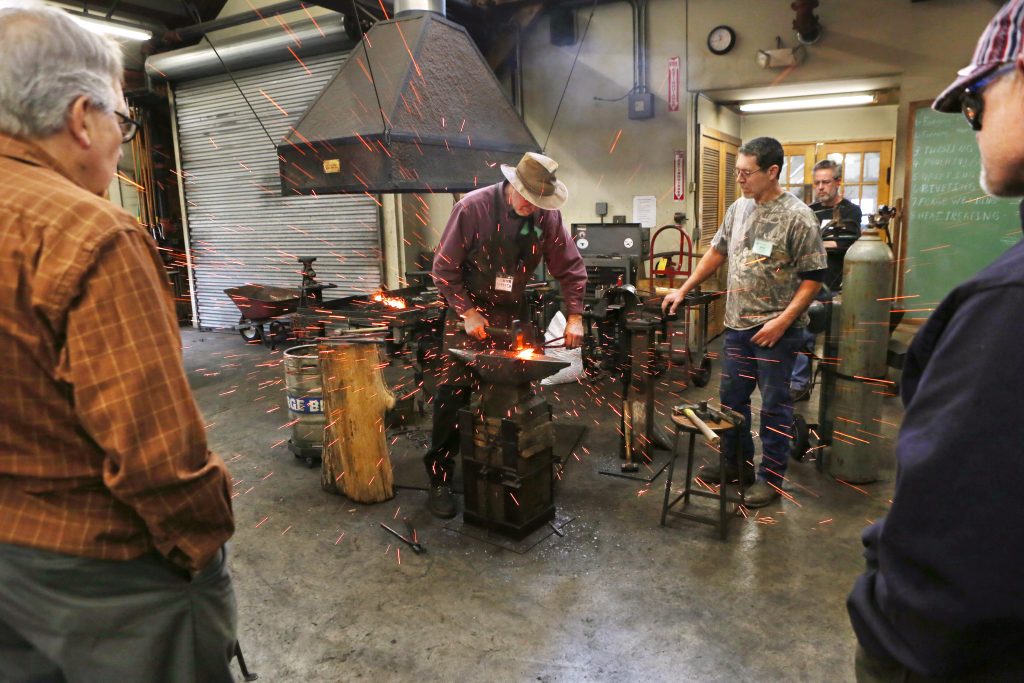 What You Should Know About Blacksmithing and Bladesmithing